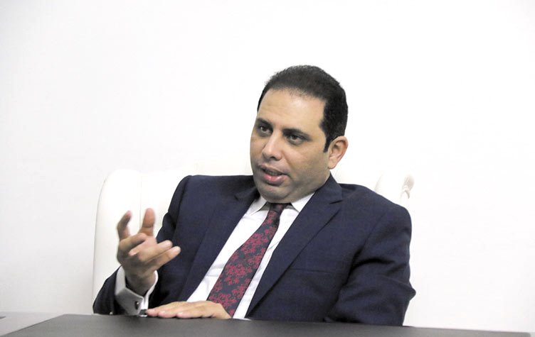 الدكتور ياسر حسان سياسي مصري وقيادي بحزب الوفد المصري
