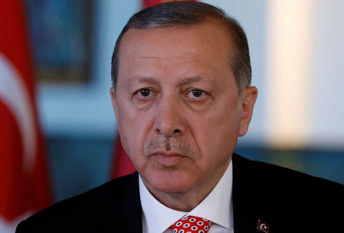 أردوغان: سنغمس الخنجر في الإرهاب عبر "درع الفرات" بسوريا