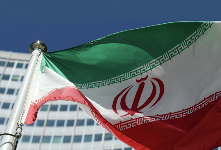 طهران تطالب أمريكا وأوروبا بوقف فوري لبيع الأسلحة إلى السعودية