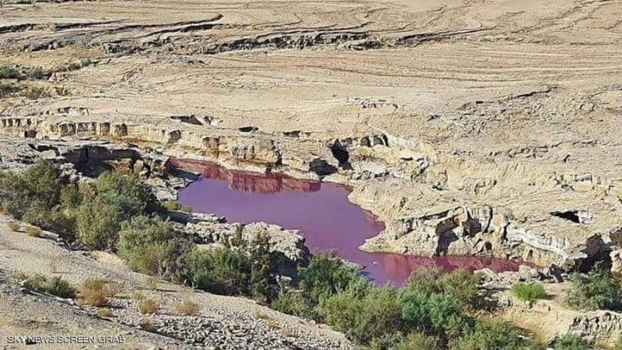 الأردن.. الكشف عن سر "المياه الحمراء" في البحر الميت