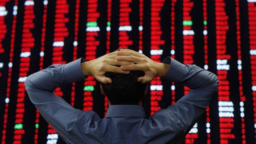  "بوليتيكو" الأميركية: الاقتصاد العالمي يتجه إلى الهاوية