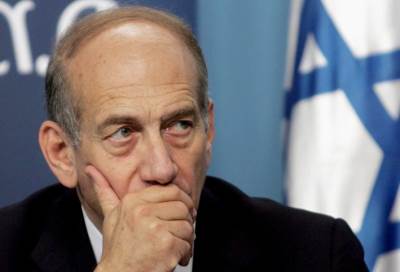 الإفراج عن رئيس الوزراء الإسرائيلي السابق إيهود أولمرت