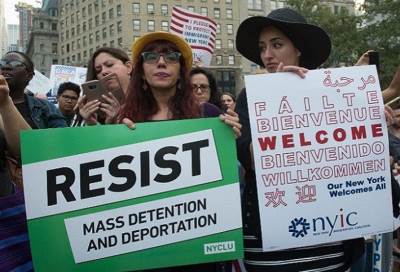  نيويورك وشيكاغو تتمردان على الرئيس .. والشرطة تعتقل 34 شخص