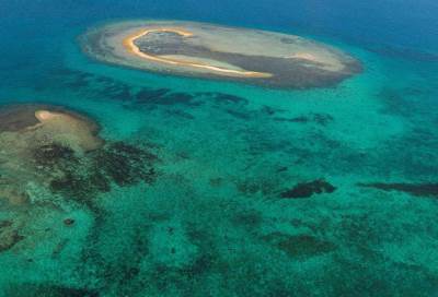 تحذير من تسونامي بعد زلزال قوي قرب كاليدونيا الجديدة