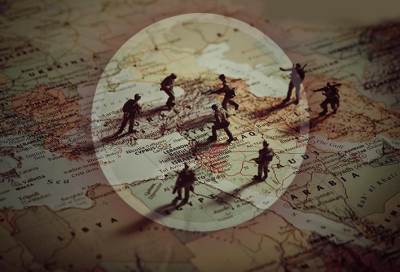 فيسك: لا أمل للأكراد بإقامة دولة على الحدود السورية التركية