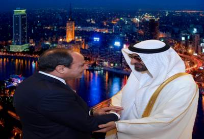 "بلومبيرج" الأمريكية: السيسي يسعى لمصالحة "الإخوان" لكنه يخشى الإمارات