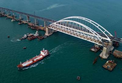 تهديد أوكراني بتدمير جسر القرم الجديد