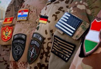 "الناتو" يعتزم تشكيل قوة تدخل سريع من 30 ألف عسكري