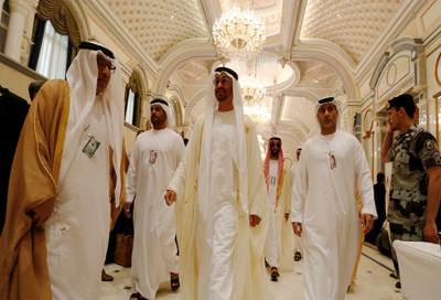 في قصر ابن زايد .. تفاصيل إقناع رئيس عربي بهجوم عسكري على دولة الجوار 