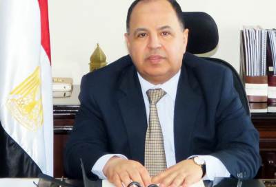 إلزام الممولين والمسجلين بالضرائب بالتقدم بإقراراتهم الكترونيا من اول أكتوبر المقبل