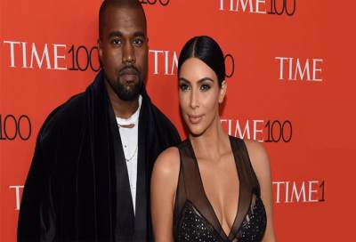 زوج كيم كارداشيان يعلن تغيير اسمه