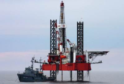 دولة خليجية توقف تصدير النفط إلى الولايات المتحدة