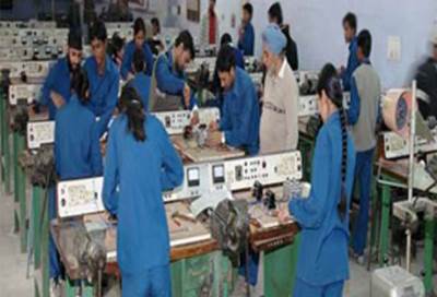 الأكاديمية العربية: نسبة التعليم الفنى فى مصر تتخطى الـ 60%