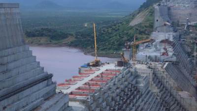 وزير الري المصري يحذر من ملء سد النهضة وتشغيله دون تنسيق