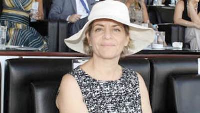 قبر فريد الأطرش .. سفيرة إسرائيل بمصر تكشف اول مكان زارته والدتها في مصر