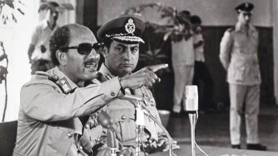 إسرائيل تكشف عن وثيقة سرية حللت شخصية السادات "الذئب الوحيد" وتنبأت بمقتله