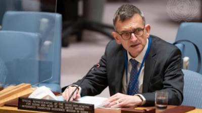  المبعوث الأممي للسودان يتنحى عن منصبه تحت ضغوط من الخرطوم