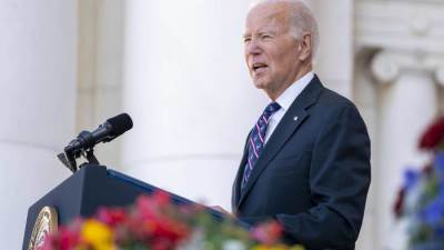 أكسيوس: 100 موظف في الخارجية الأمريكية ينتقدون موقف بايدن من العدوان على غزة