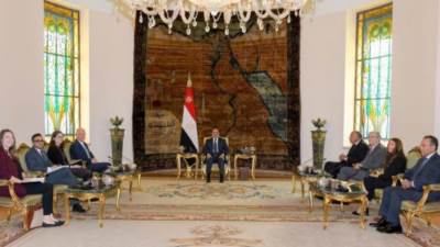 الرئيس المصري يطالب ببدء مسار دولي جاد لتسوية عادلة لقضية فلسطين